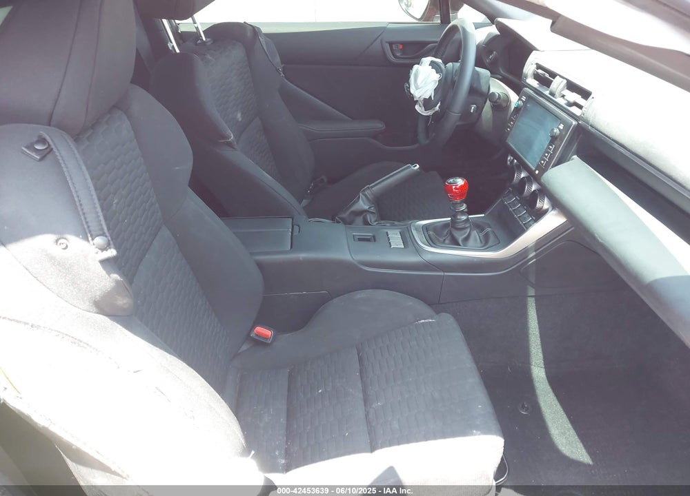 2024 TOYOTA GR86 VIN: JF1ZNBB19R9751476