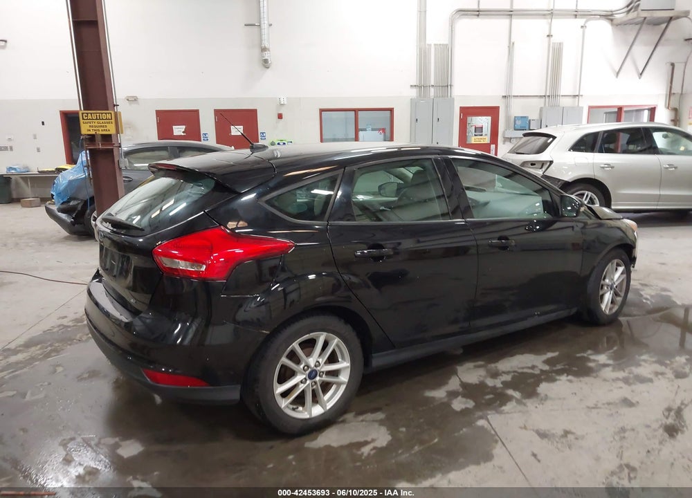 2017 FORD FOCUS SE VIN: 1FADP3K28HL218068