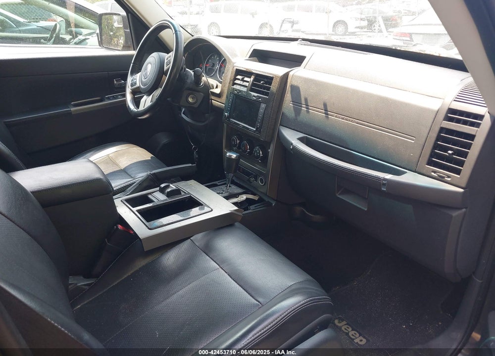 2011 JEEP LIBERTY VIN: 1J4PN5GK9BW586132
