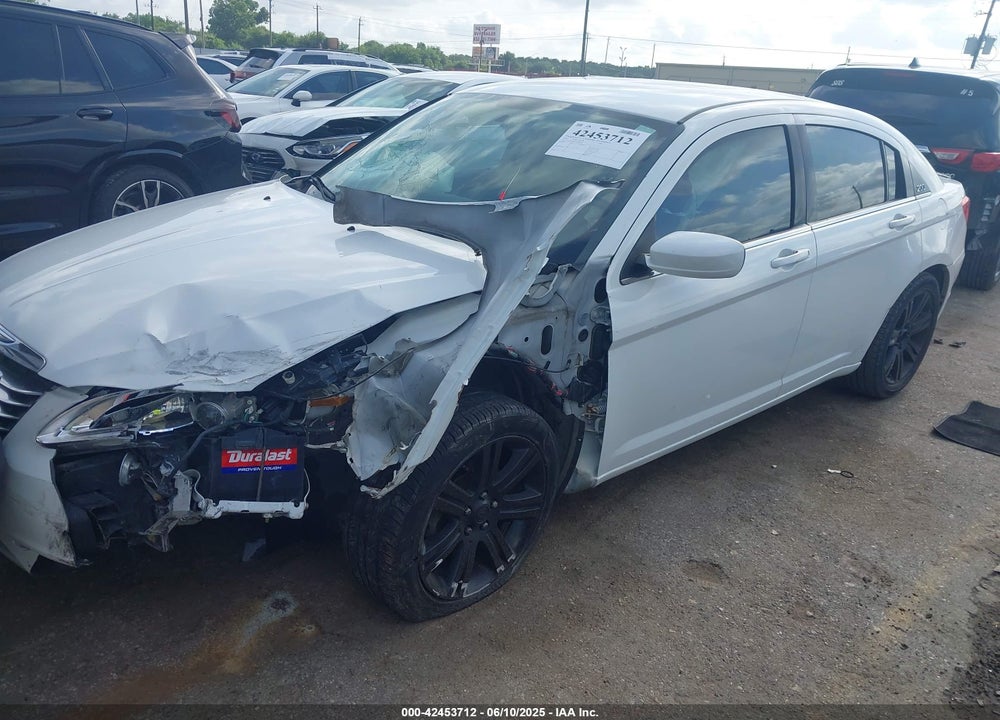 2012 CHRYSLER 200 VIN: 1C3CCBBBXCN288118