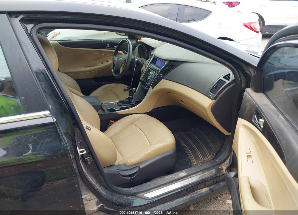 2011 HYUNDAI SONATA VIN: 5NPEC4AC4BH267483
