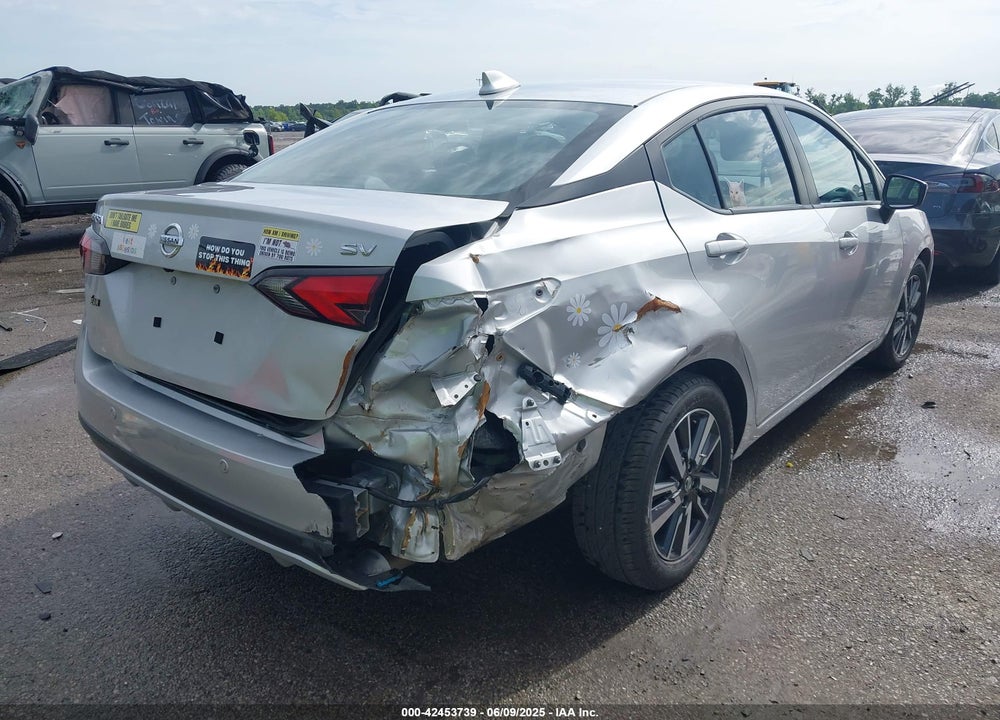 2021 NISSAN VERSA SV XTRONIC CVT VIN: 3N1CN8EV5ML858870
