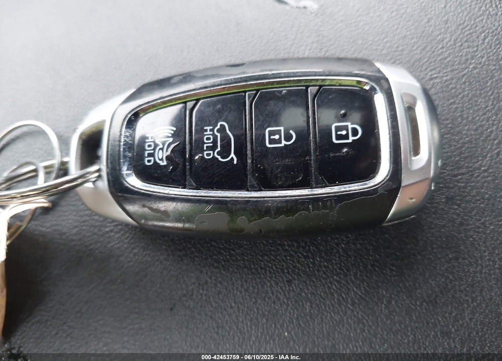 2020 HYUNDAI SANTA FE VIN: 5NMS53AD7LH298631