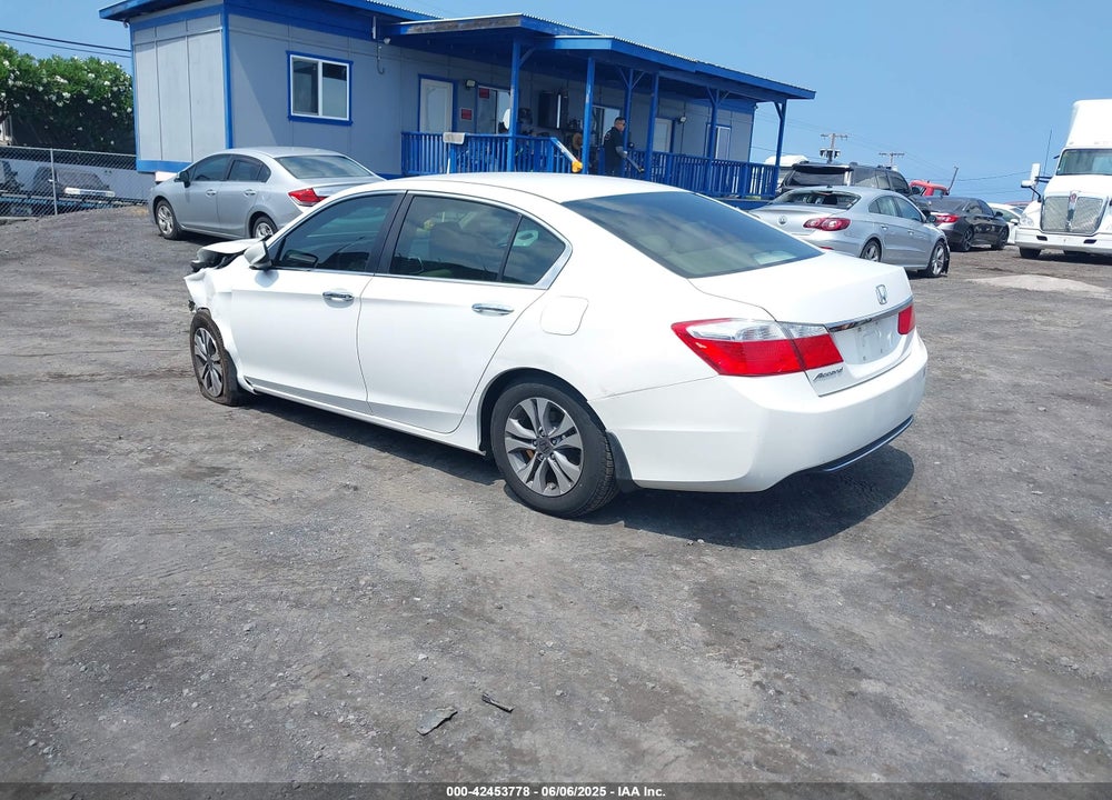 2015 HONDA ACCORD VIN: 1HGCR2F32FA137400