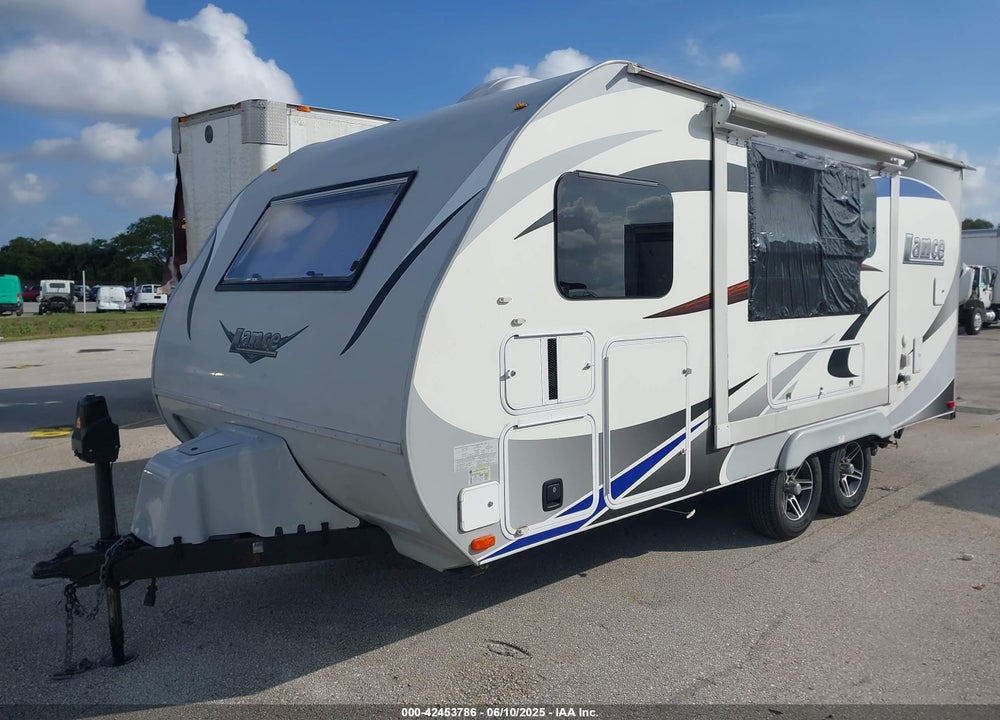 2017 OTHER LANCE VIN: 56YTT1622HL320465
