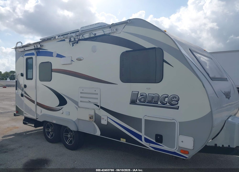 2017 OTHER LANCE VIN: 56YTT1622HL320465