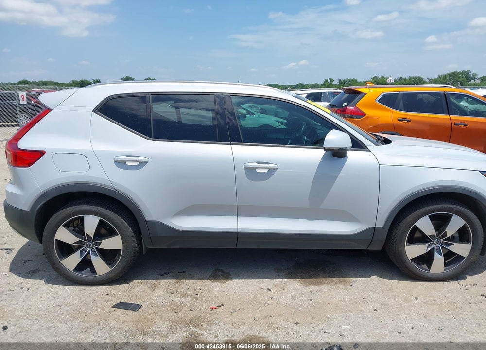 2020 VOLVO XC40 VIN: YV4AC2HKXL2192885
