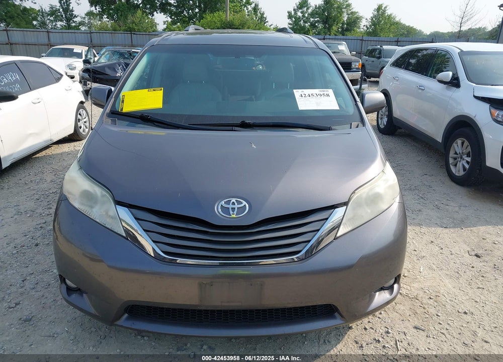 2011 TOYOTA SIENNA XLE VIN: 5TDDK3DCXBS005806