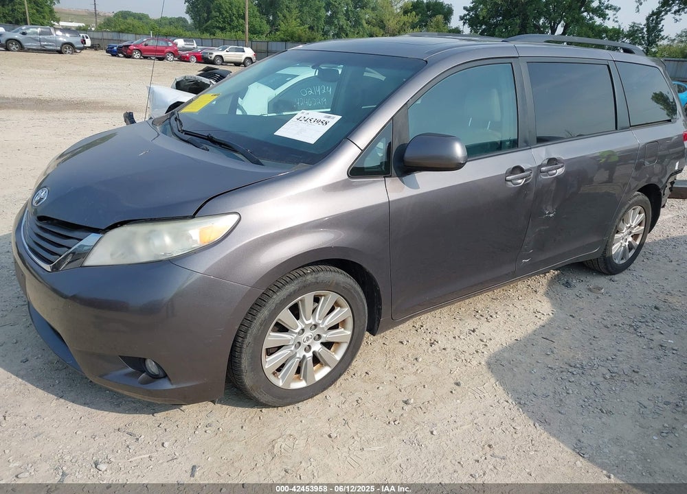 2011 TOYOTA SIENNA XLE VIN: 5TDDK3DCXBS005806
