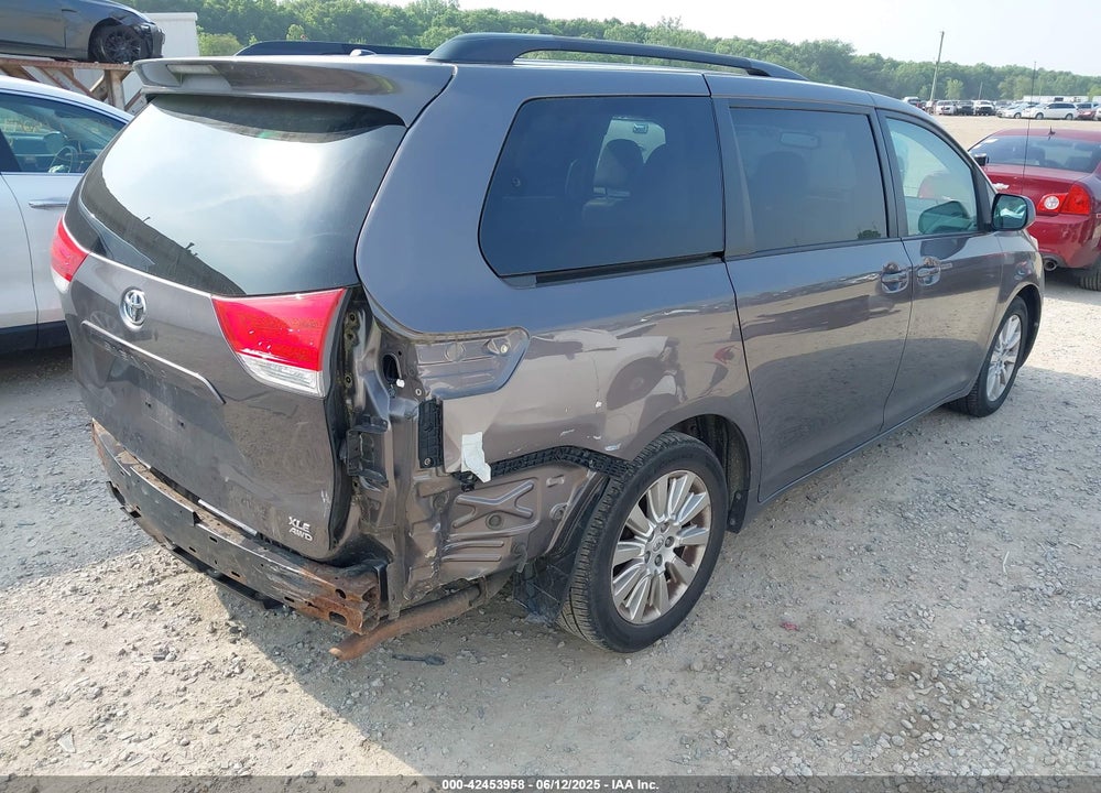2011 TOYOTA SIENNA XLE VIN: 5TDDK3DCXBS005806