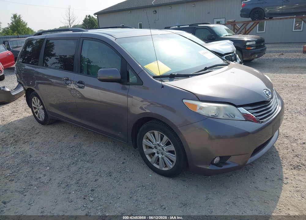 2011 TOYOTA SIENNA XLE VIN: 5TDDK3DCXBS005806