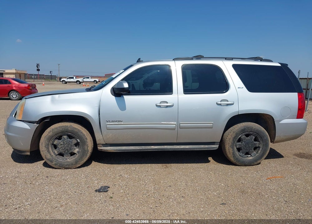 2011 GMC YUKON VIN: 1GKS2CE03BR356121