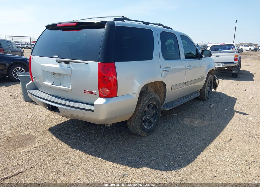 2011 GMC YUKON VIN: 1GKS2CE03BR356121