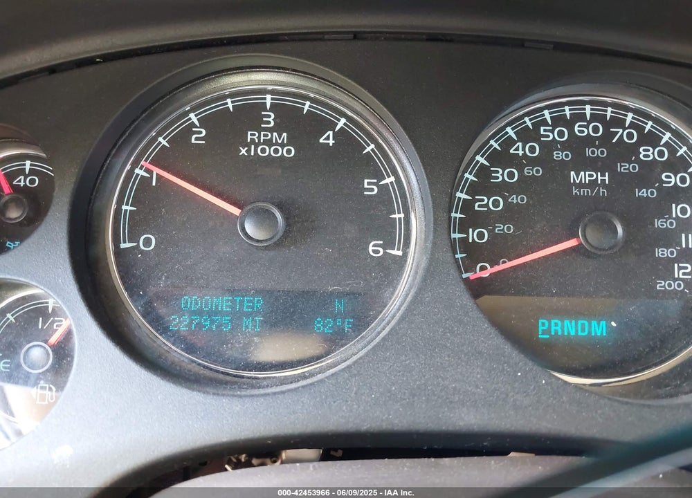 2011 GMC YUKON VIN: 1GKS2CE03BR356121