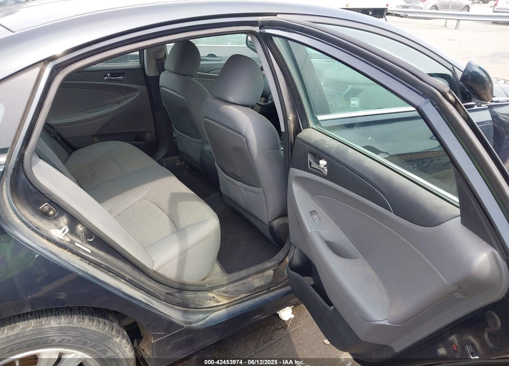 2011 HYUNDAI SONATA VIN: 5NPEB4AC9BH008264