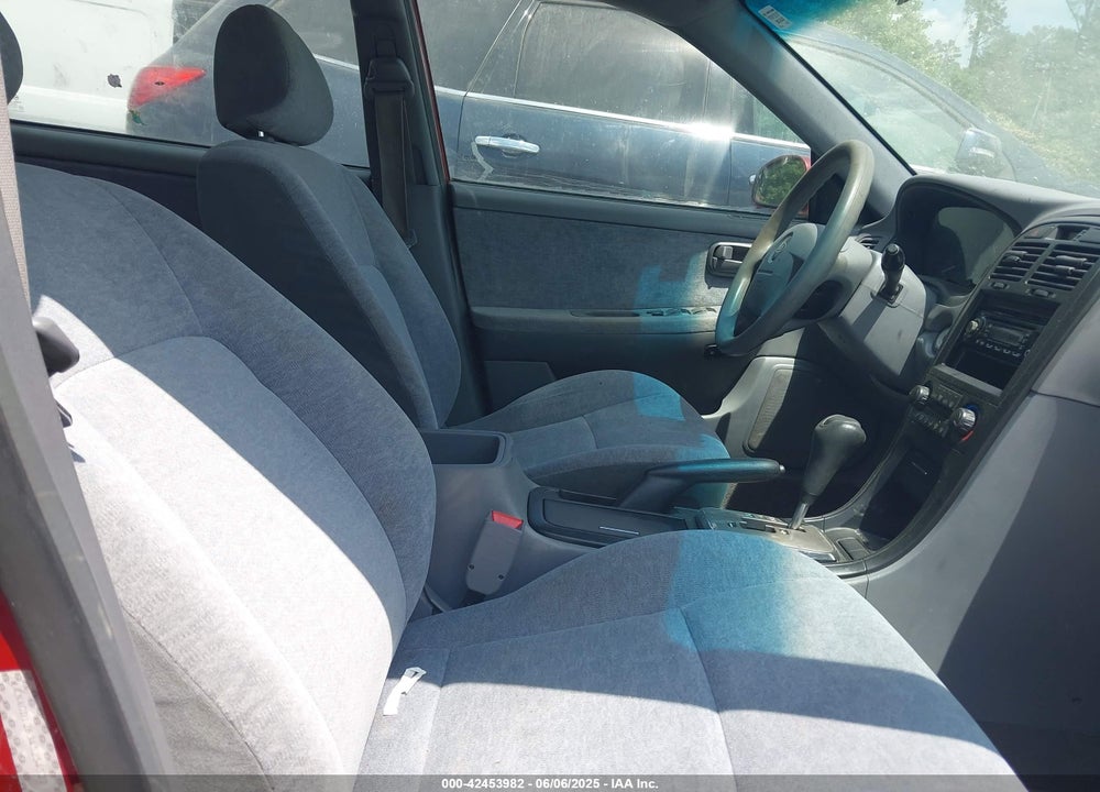 2004 KIA OPTIMA VIN: KNAGD126345254527