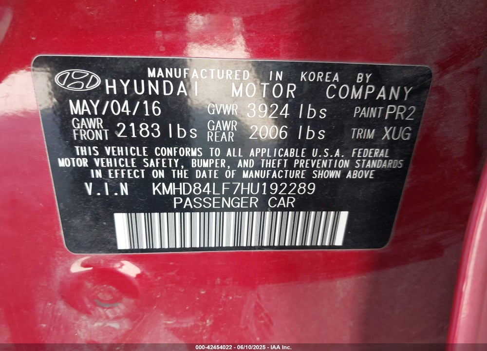 2017 HYUNDAI ELANTRA VIN: KMHD84LF7HU192289