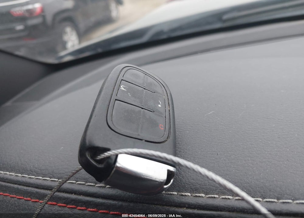 2017 RAM 1500 VIN: 1C6RR7YT5HS610293