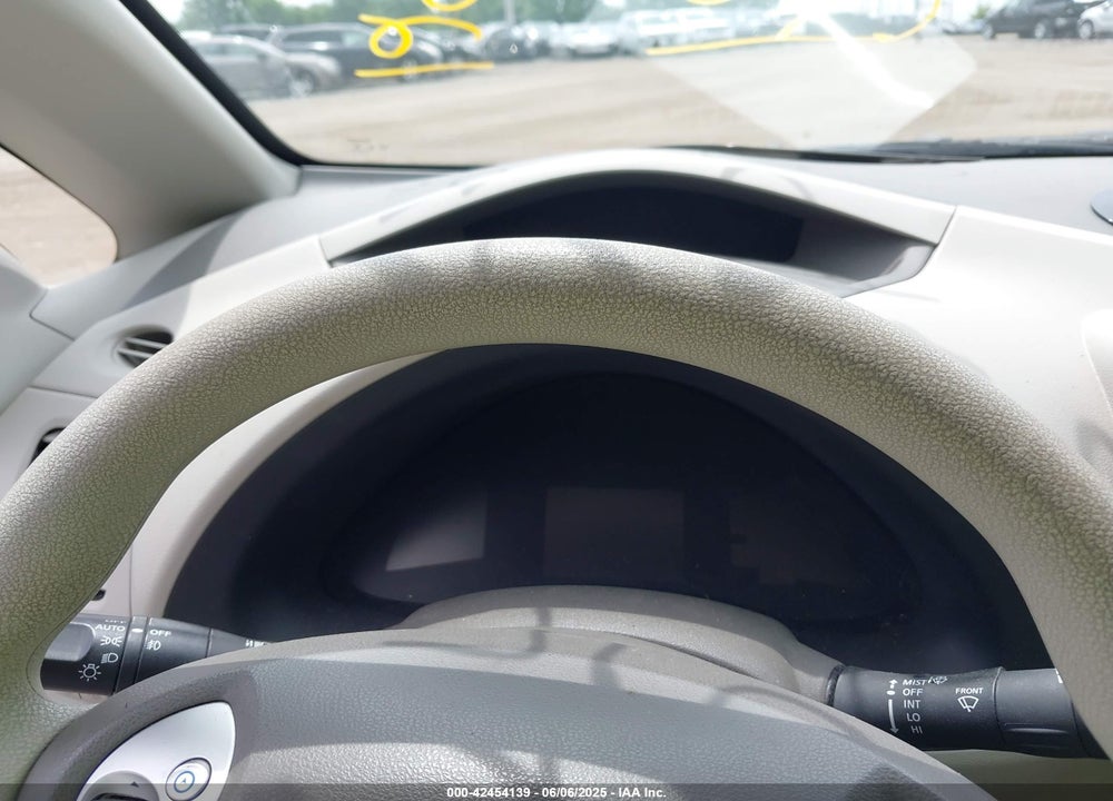 2011 NISSAN LEAF SL VIN: JN1AZ0CPXBT005973