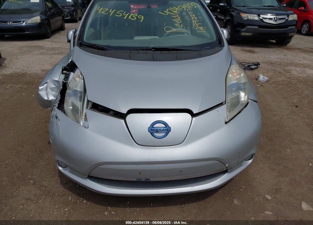 2011 NISSAN LEAF SL VIN: JN1AZ0CPXBT005973