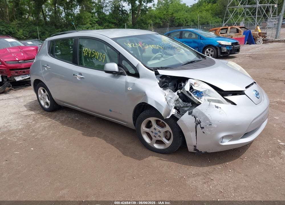 2011 NISSAN LEAF SL VIN: JN1AZ0CPXBT005973