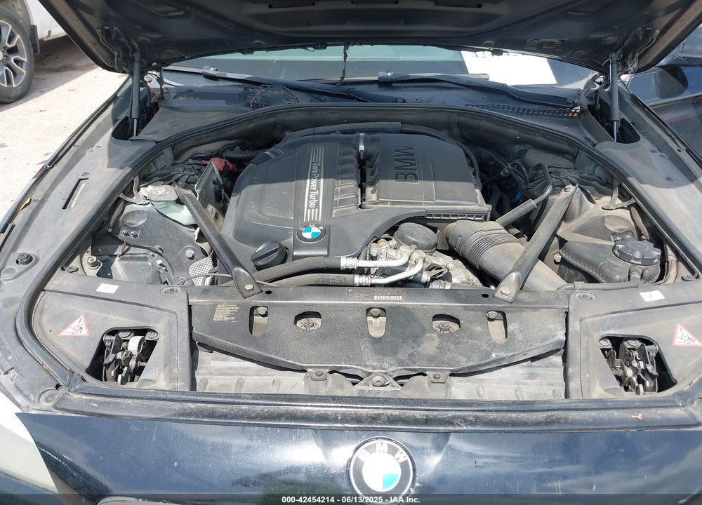 2011 BMW 5 SERIES VIN: WBAFR7C55BC802686