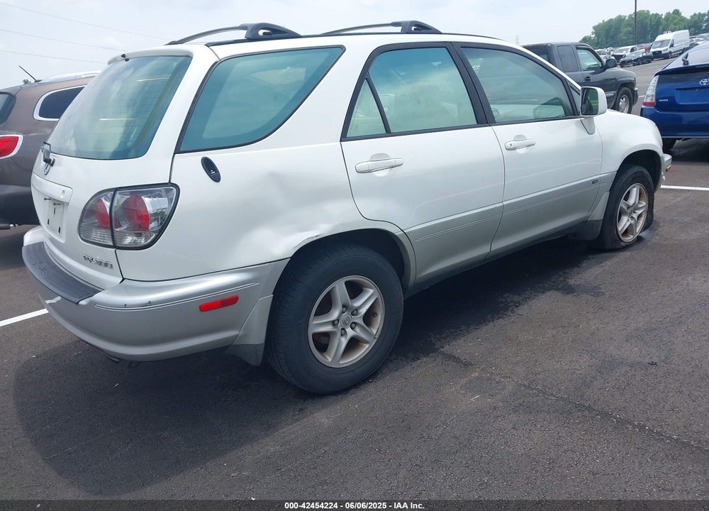 2002 LEXUS RX 300 VIN: JTJGF10U220139584