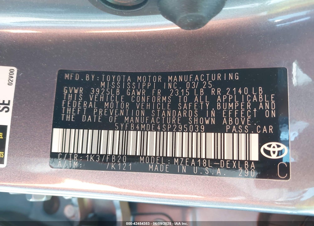 2025 TOYOTA COROLLA LE VIN: 5YFB4MDE4SP295039