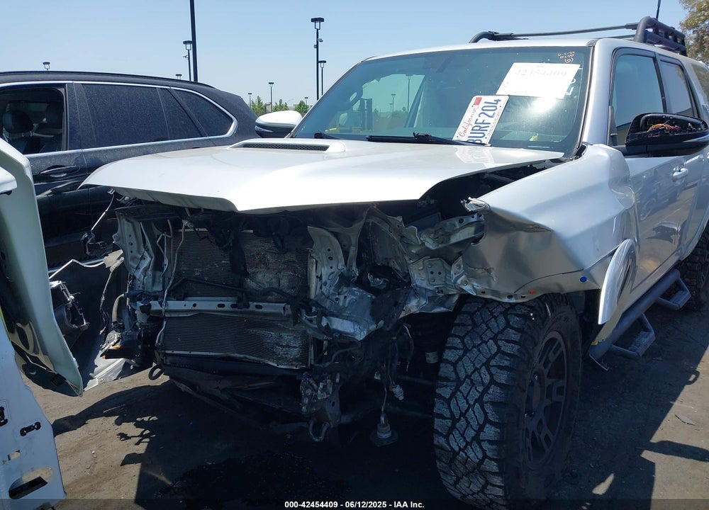 2018 TOYOTA 4RUNNER VIN: JTEBU5JR1J5609251