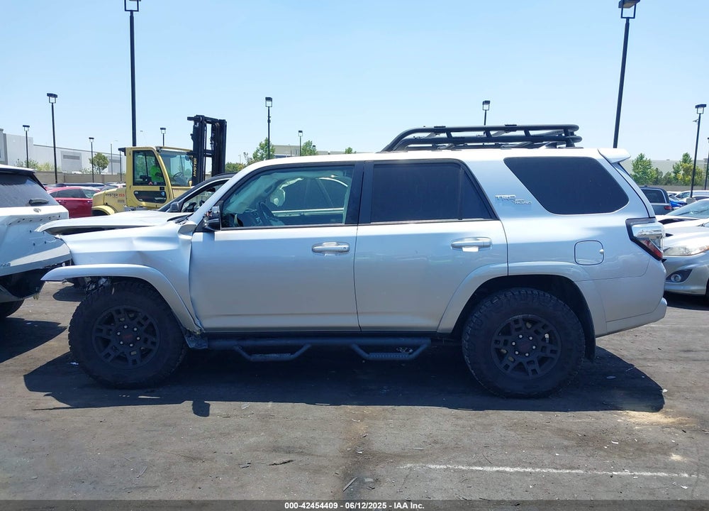 2018 TOYOTA 4RUNNER VIN: JTEBU5JR1J5609251