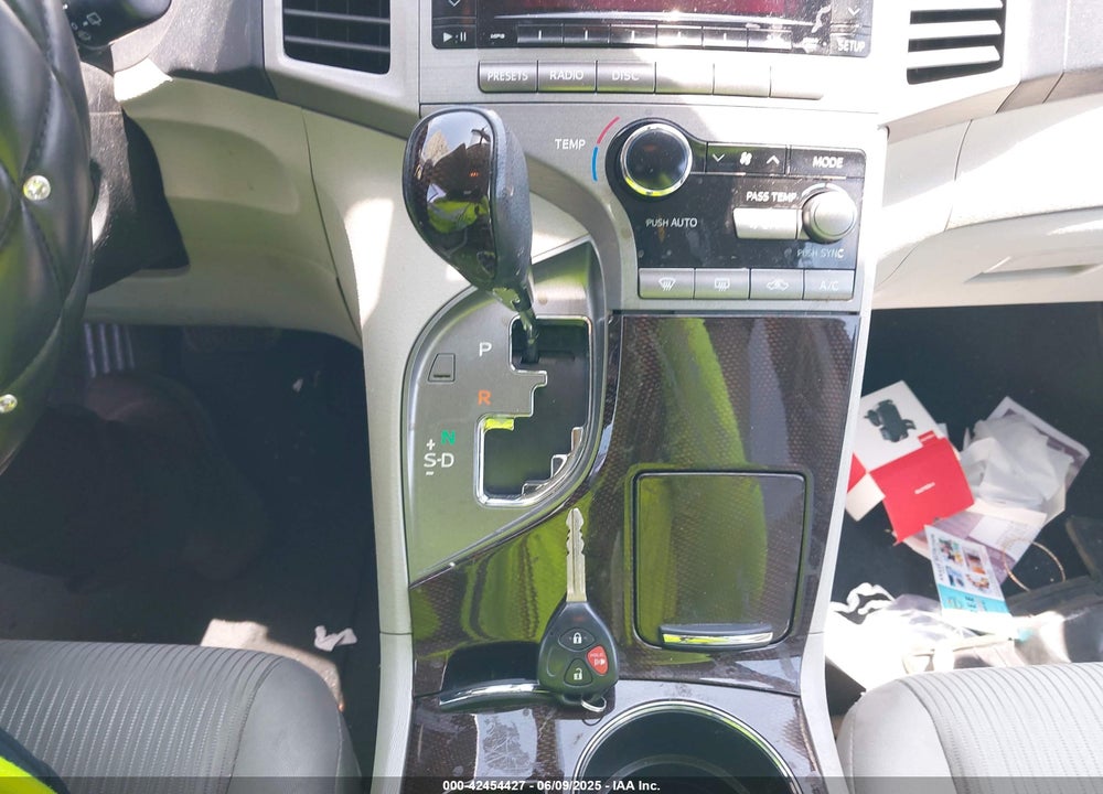 2010 TOYOTA VENZA VIN: 4T3ZA3BB3AU027873