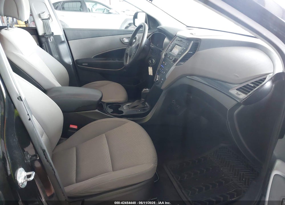 2016 HYUNDAI SANTA FE SE VIN: KM8SM4HF3GU133413