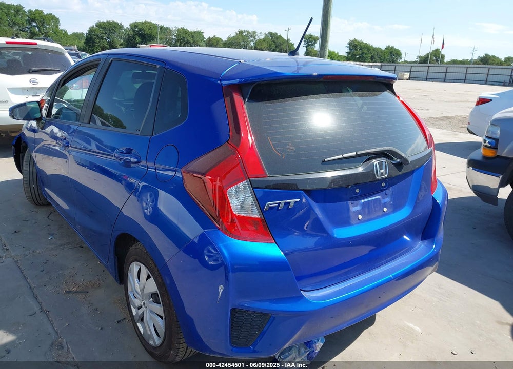 2016 HONDA FIT VIN: JHMGK5H57GS003044
