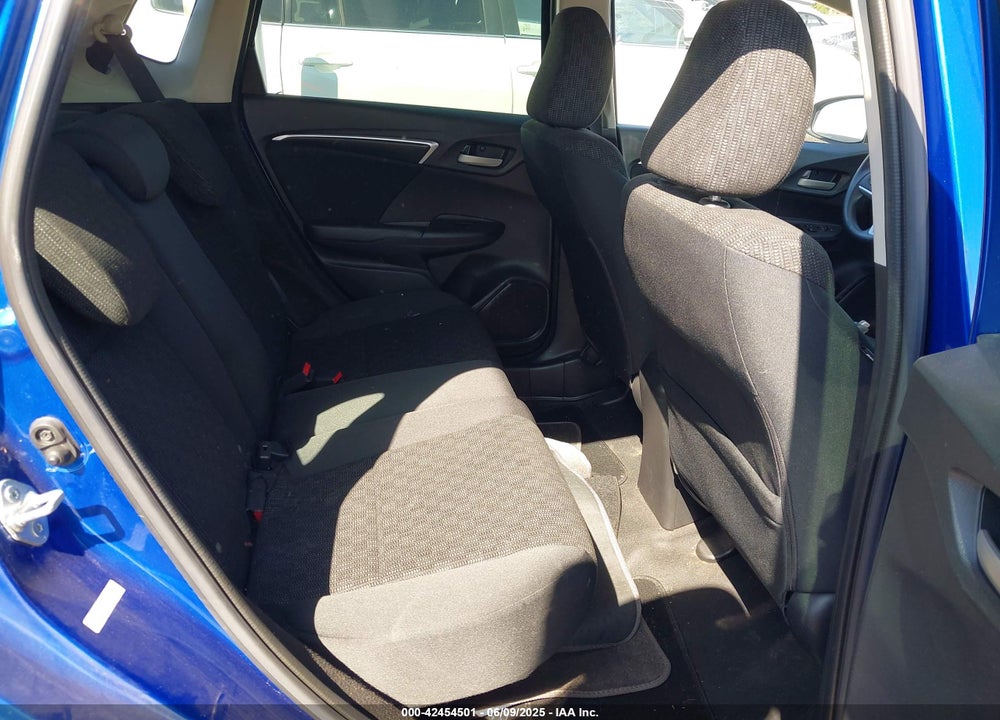 2016 HONDA FIT VIN: JHMGK5H57GS003044
