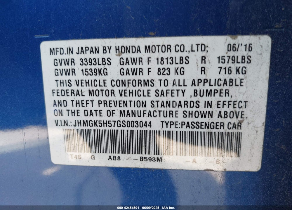 2016 HONDA FIT VIN: JHMGK5H57GS003044