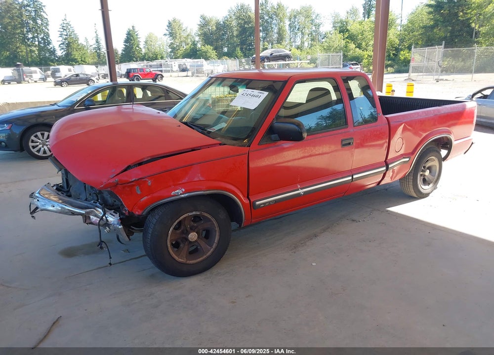 2000 CHEVROLET S-10 LS VIN: 1GCCS19W1YK138182