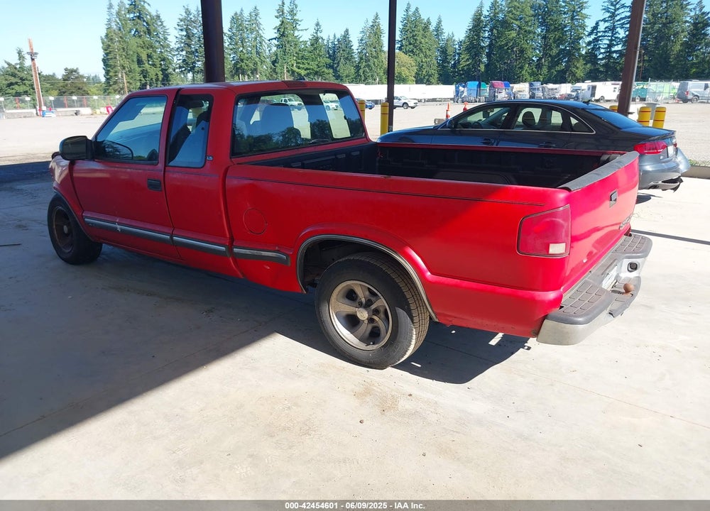 2000 CHEVROLET S-10 LS VIN: 1GCCS19W1YK138182