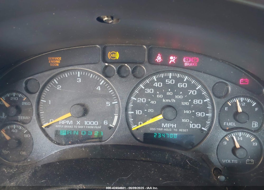 2000 CHEVROLET S-10 LS VIN: 1GCCS19W1YK138182