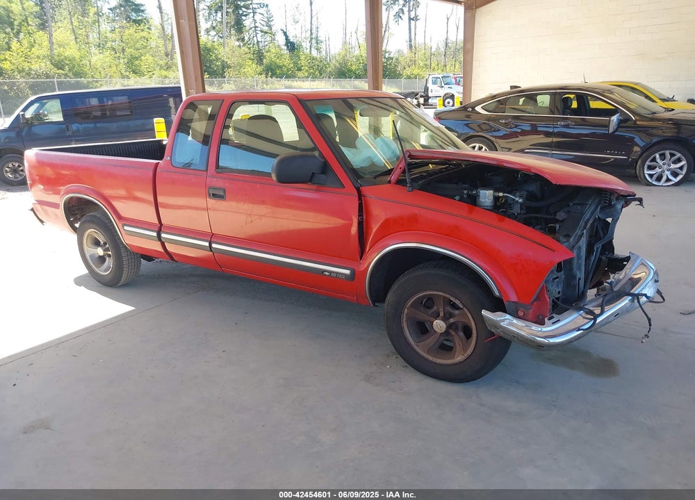 2000 CHEVROLET S-10 LS VIN: 1GCCS19W1YK138182