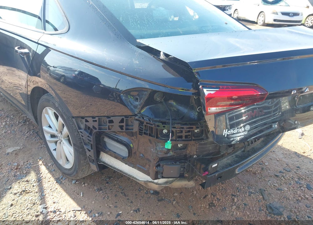 2021 VOLKSWAGEN PASSAT VIN: 1VWAA7A31MC017829