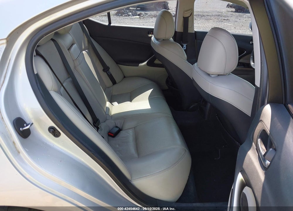 2011 LEXUS IS250 VIN: JTHBF5C28B5150153
