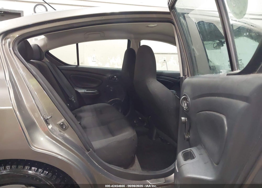 2016 NISSAN VERSA 1.6 S+ VIN: 3N1CN7AP1GL911313