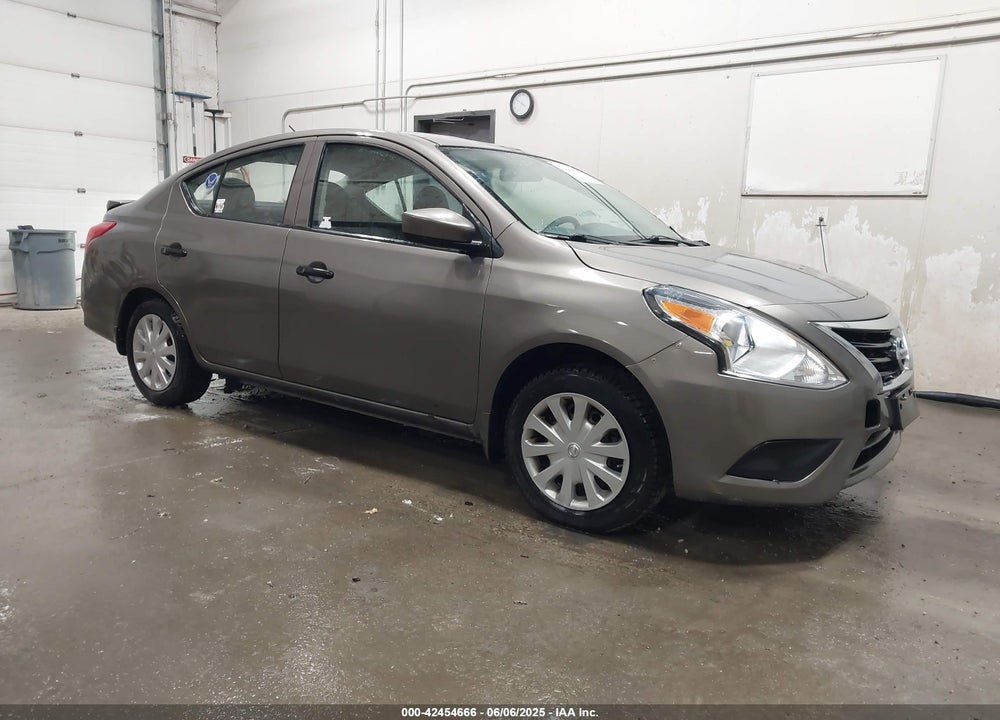 2016 NISSAN VERSA 1.6 S+ VIN: 3N1CN7AP1GL911313