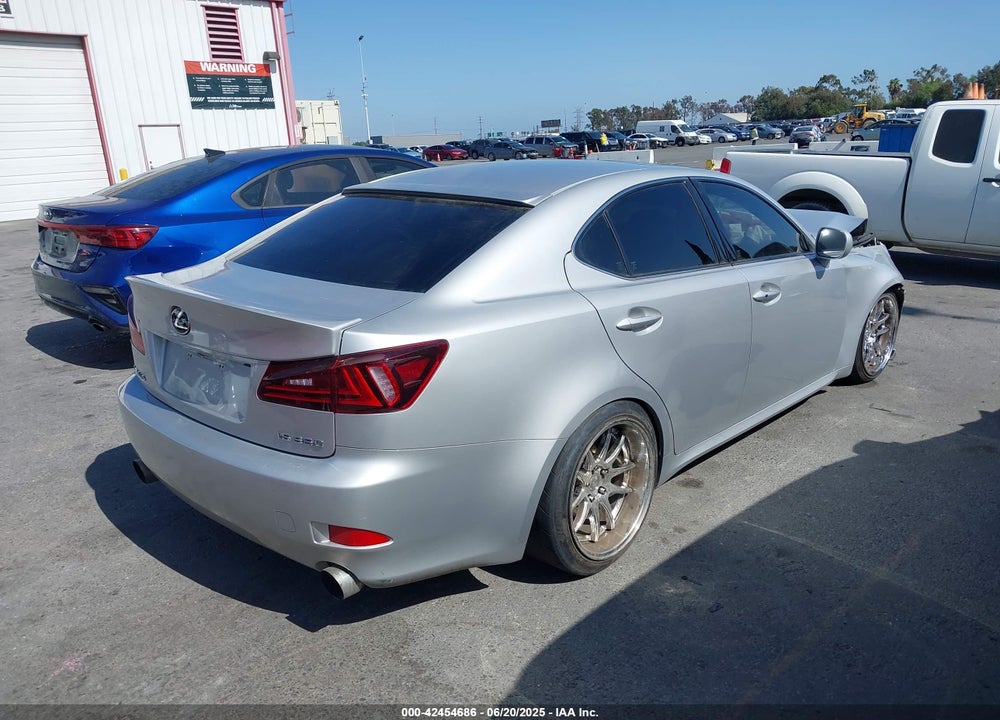2006 LEXUS IS 350 VIN: JTHBE262X65001939