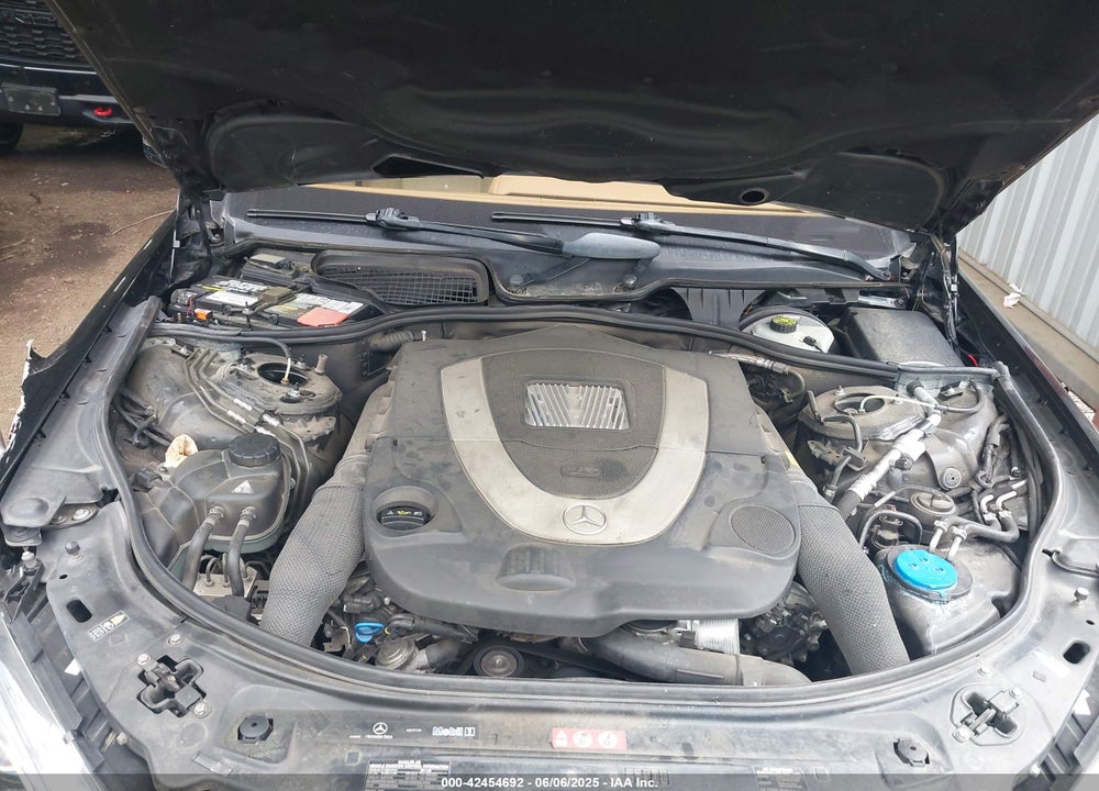 2011 MERCEDES-BENZ S CLASS VIN: WDDNG7BBXBA402927