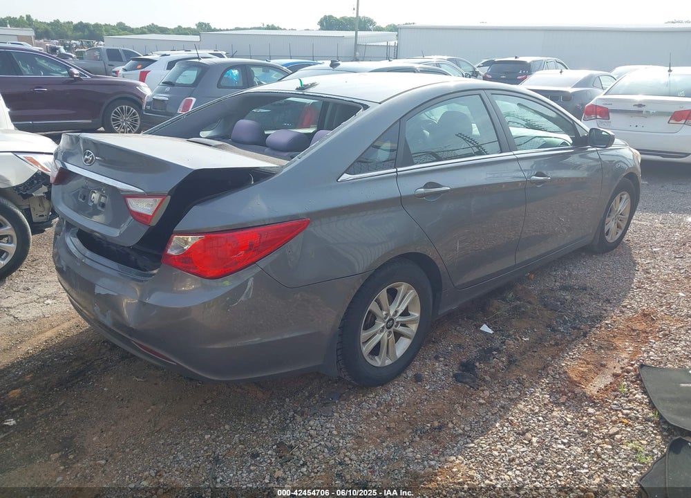 2013 HYUNDAI SONATA VIN: 5NPEB4ACXDH665898