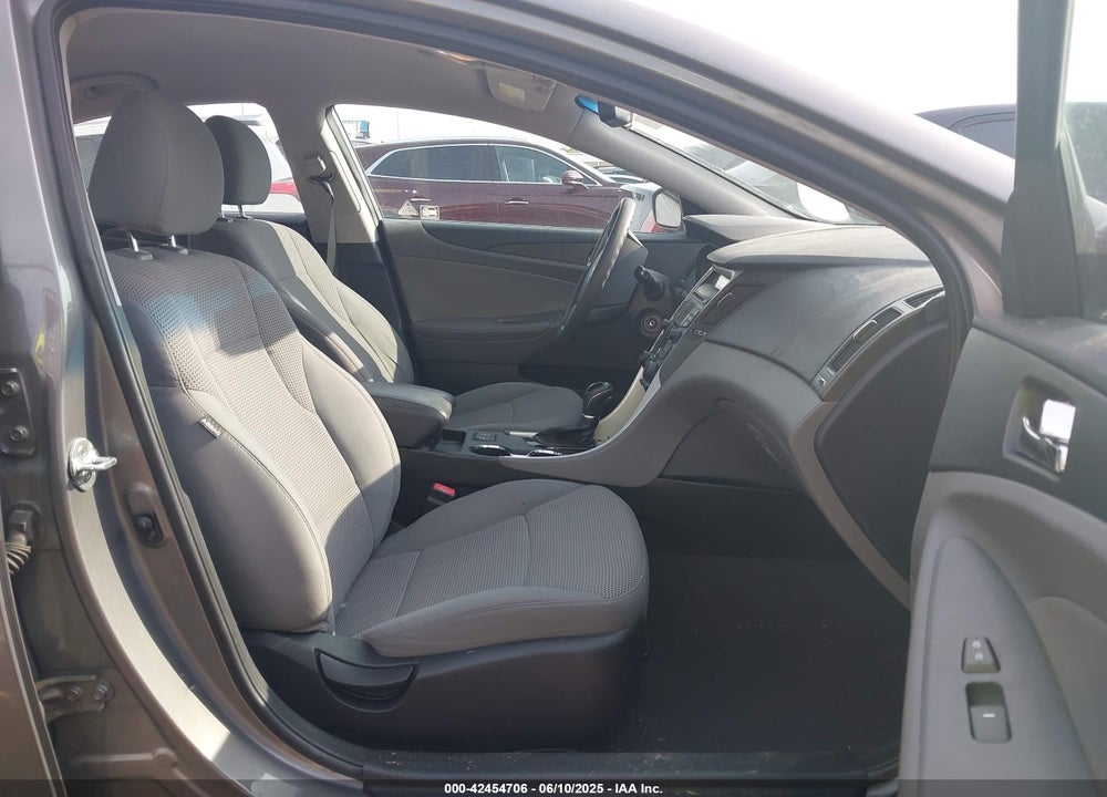 2013 HYUNDAI SONATA VIN: 5NPEB4ACXDH665898