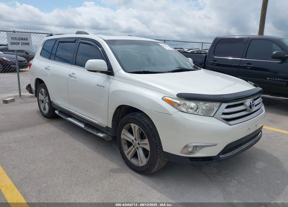 2011 TOYOTA HIGHLANDER LIMITED V6 VIN: 5TDYK3EH6BS048213
