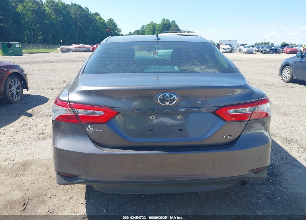 2020 TOYOTA CAMRY LE VIN: 4T1C11AK2LU367054
