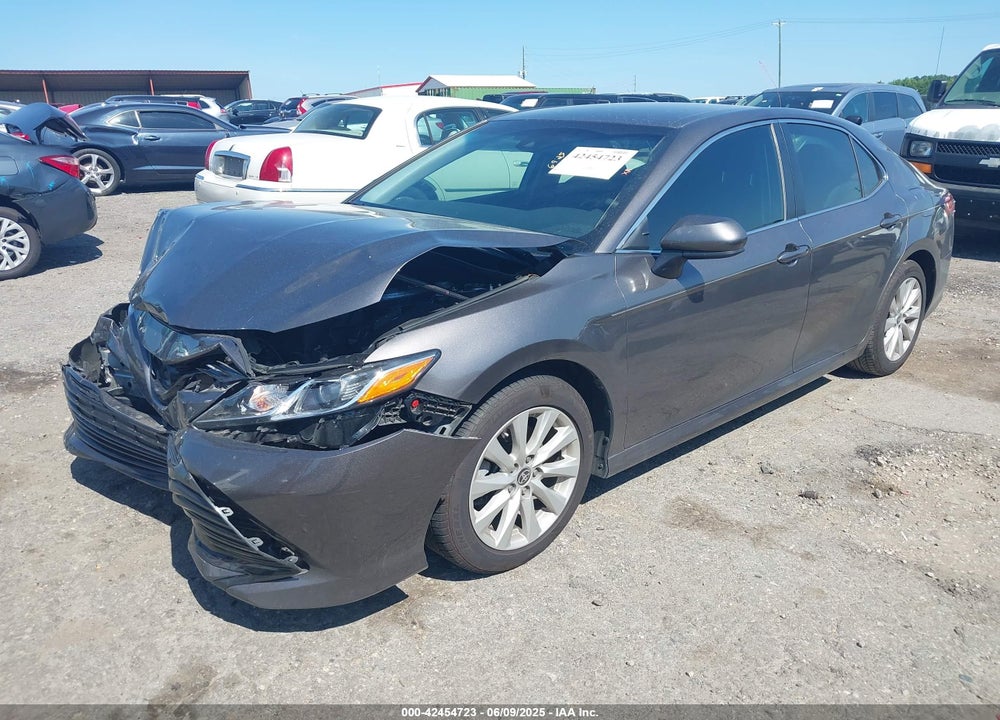 2020 TOYOTA CAMRY LE VIN: 4T1C11AK2LU367054